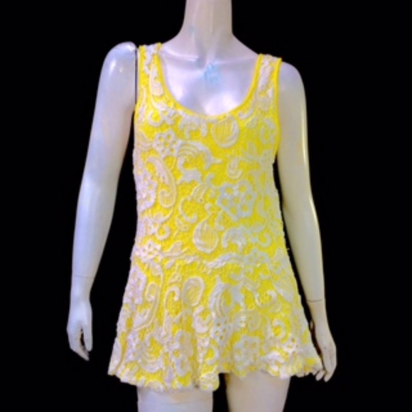 Anthropologie Meadow Rue Yellow Lace Top - Picture 2 of 7